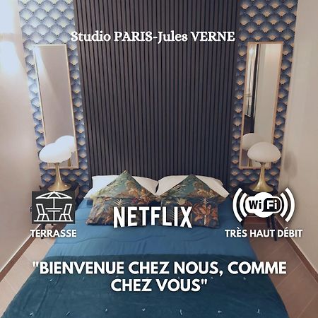 Paris-Julesverne-Bienvenue-Terrasse-Netflix Пантен Екстериор снимка